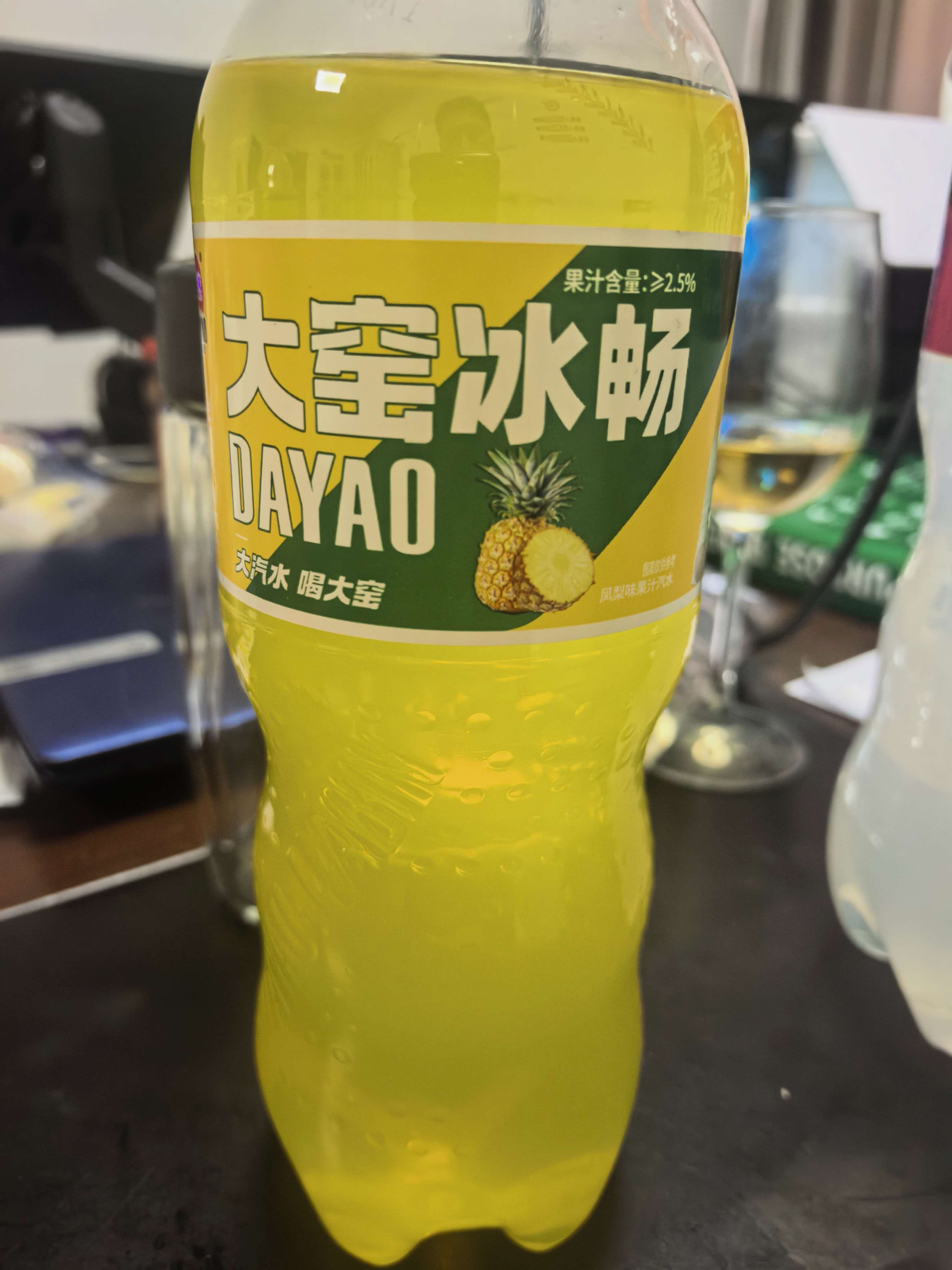888ml 凤梨